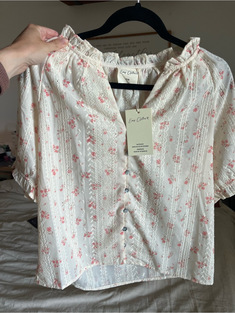 Easy Clothes Cream Pink Floral Eyelet Puff Sleeve Blouse S/M NWT - Picture 2 of 4